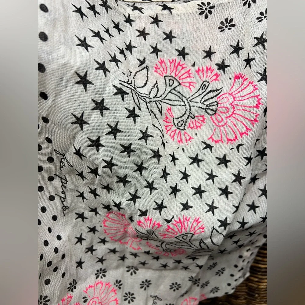 Free‎ People - Pink and Black Patterned Shoulder Bag- Thin Gauze type material